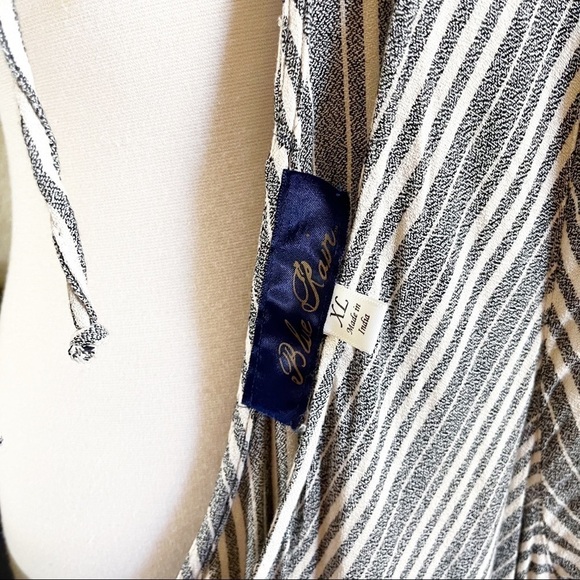 Francesca's Blue Rain Briar Tie Waist Striped Wrap Short Sleeve Jumpsuit Size XL - Picture 7 of 11